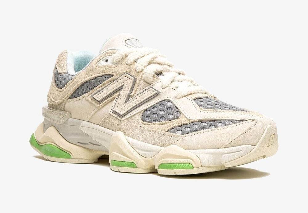 New Balance 9060 - Bricks And Wood
