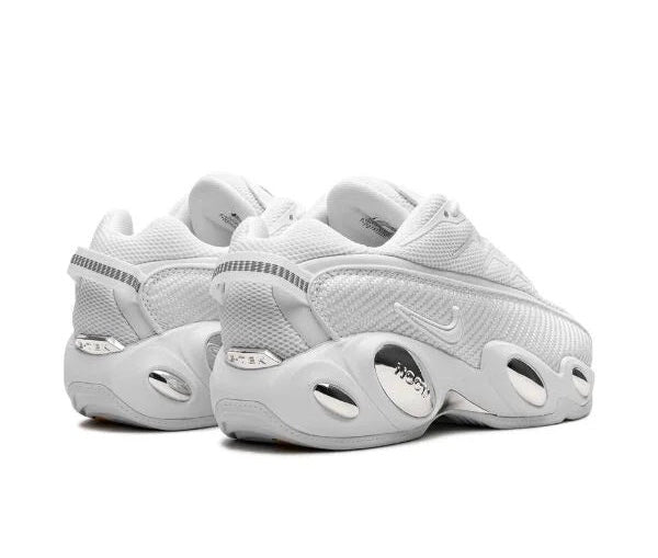 Nike
x NOCTA Glide "White Chrome" sneakers