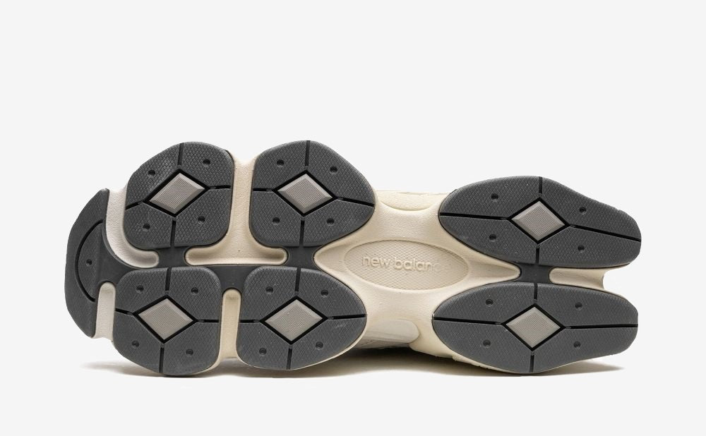 New Balance 9060 - Sea Salt