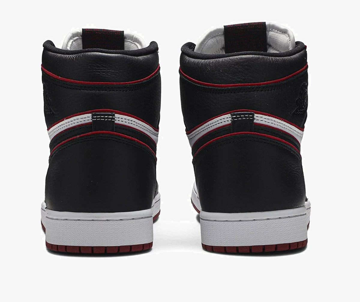 Air Jordan 1 Retro High - Bloodline
