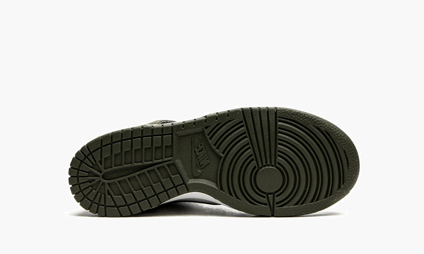 Nike Dunk High Cargo Khaki