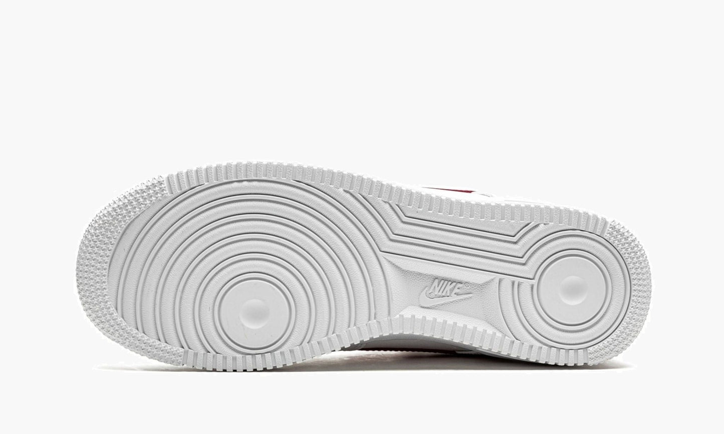Air Force 1 Low Essential White Gym Red
